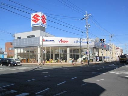 スズキ自販浜松 アリーナ助信柳通り開設 来店集客型の大規模店 中部圏 紙面記事