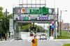 高速道路の料金所をETC専用に 国交省と高速道路6社がロードマップ策定 2030年頃に全線専用化へ