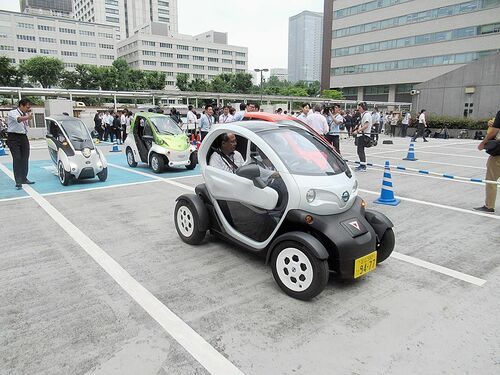 超小型ｅｖに補助金 電動車いすやキックボードも 経産省２０年度 新モビリティ普及へ 行政 政治 紙面記事