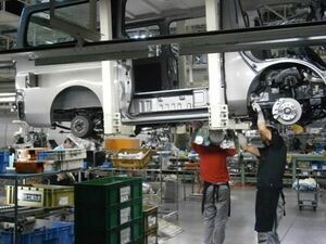 日産車体九州とオートワークス京都九州工場が製造設備を公開 九州 紙面記事