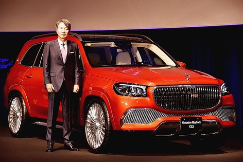 メルセデス ベンツ日本 マイバッハ初のsuv メルセデス マイバッハgls600 4matic 発表 価格は2729万円 自動車流通 紙面記事