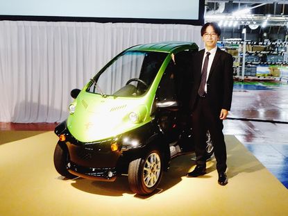 トヨタ車体、超小型EV「コムス」10周年で特別仕様車 快適装備で個人ユーザー取り込みへ｜自動車メーカー｜紙面記事