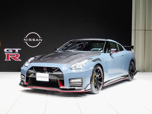 日産 Gt R 22年モデル公開 自動車メーカー 紙面記事