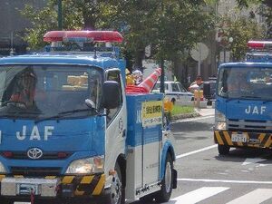 ｊａｆ札幌 レッカー車で交通安全パレード 北海道 紙面記事