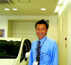 連載 次代を担うキーパーソン ９ ネッツトヨタ東京調布店営業スタッフ主任 山本孝治さん 首都圏 紙面記事