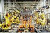 日産、生産能力の追加削減へ 国内も視野にグローバルでリストラ徹底 商品力高めV字回復目指す