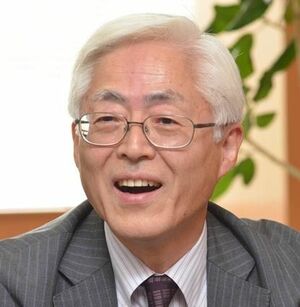 ひと 独立行政法人 自動車技術総合機構の初代理事長に就任した 柳川久治さん 自動車メーカー 紙面記事