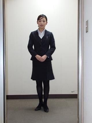 群馬トヨペット 8年ぶりに女性社員の制服復活 首都圏 紙面記事 群馬トヨペット 8年ぶりに女性社員の制服復活 首都圏 紙面記事