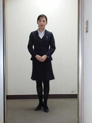 群馬トヨペット ８年ぶりに女性社員の制服復活 首都圏 紙面記事