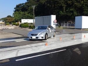 ｊａｆ長崎 安全運転講習会で急ブレーキなど体験 九州 紙面記事