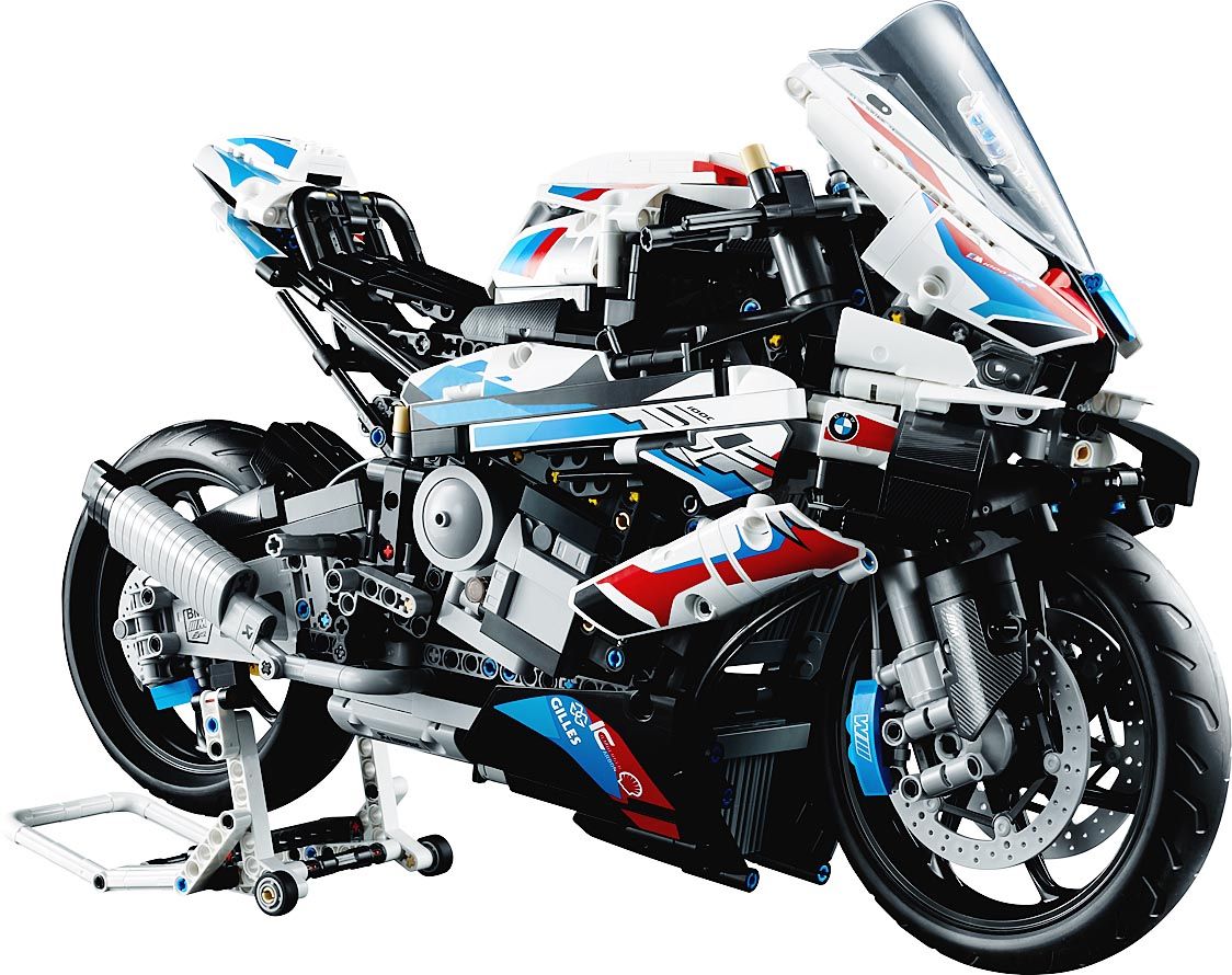 レゴジャパン、BMWの大型バイク「M1000RR」を5分の1スケールで 全長