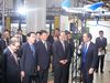 岸田首相、ジャパンモビリティショーを視察 現役首相で初 自工会の豊田会長などと懇談