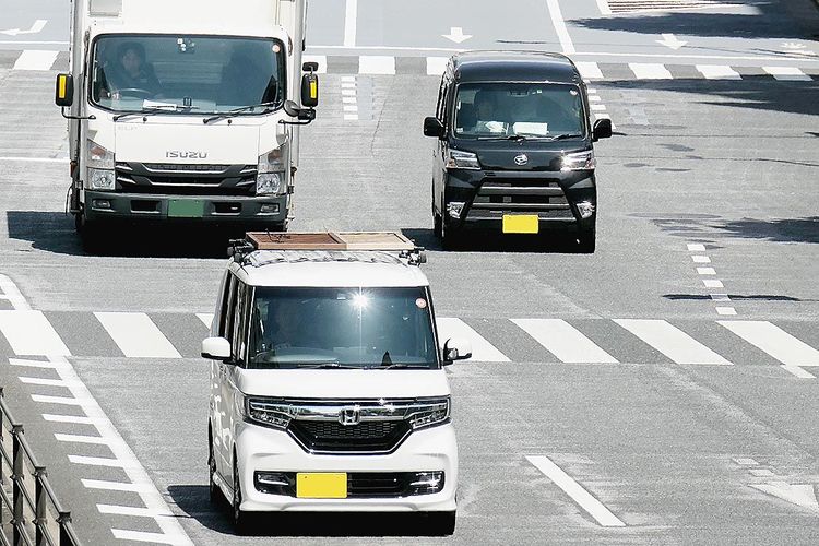 国交省、軽乗用車でも貨物運送事業が可能に 黒ナンバーは必要 10/27に