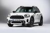 BMWジャパン、「MINIクロスオーバー」をマイナーチェンジ 前後デザインを刷新
