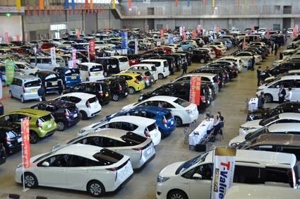 石川自販協 中古車フェア開催 ２日間で１１１台成約 中部圏 紙面記事